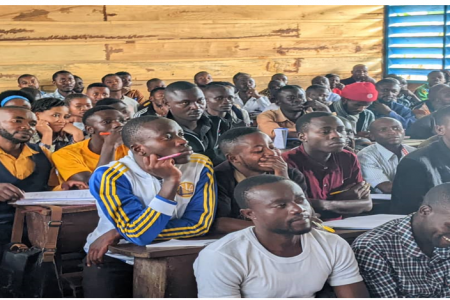 Les étudiants de l’Université des Martyrs du Congo interagissent sans discrimination aucune!